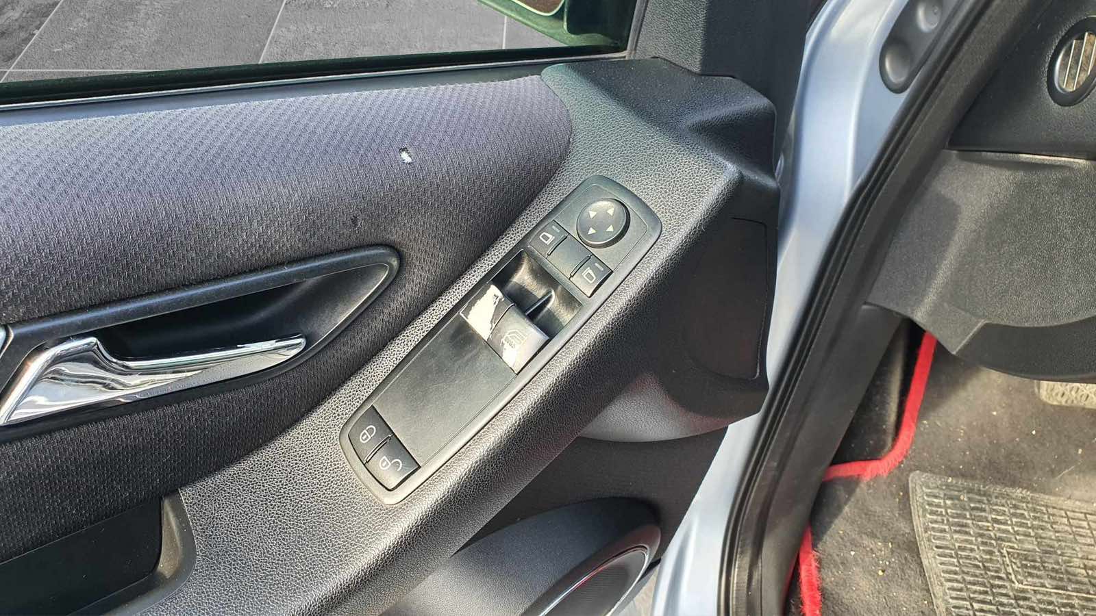 Mercedes-Benz A150 Automatic 2008 - 11